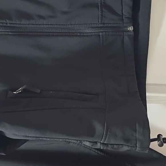 Black waterproof jacket - Picture 2 of 6